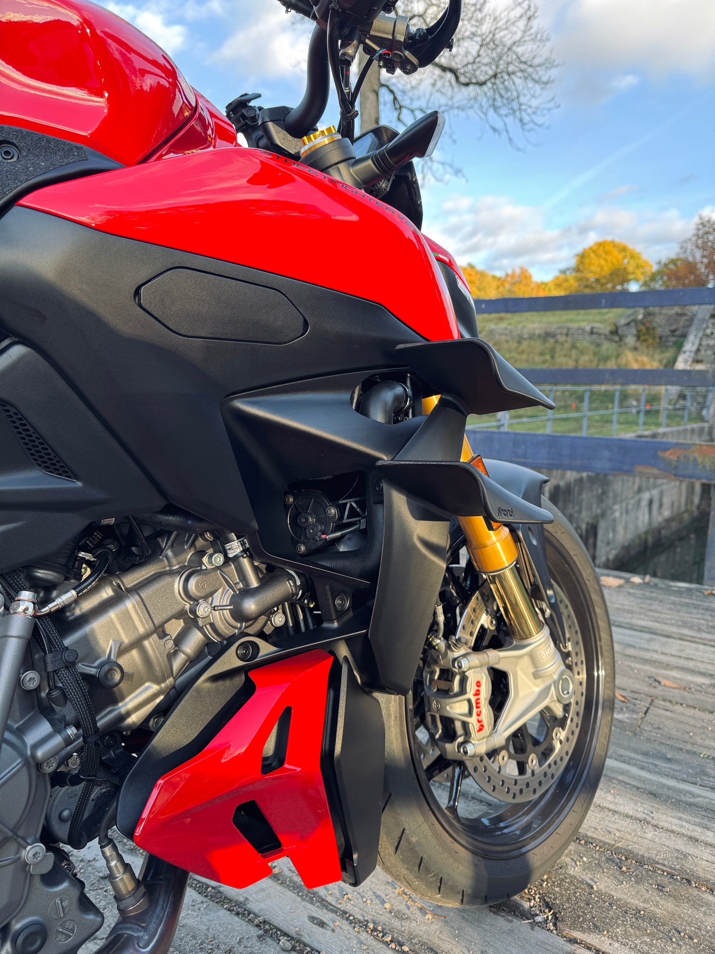 Ali Doppio - Ducati Streetfighter V2 2025