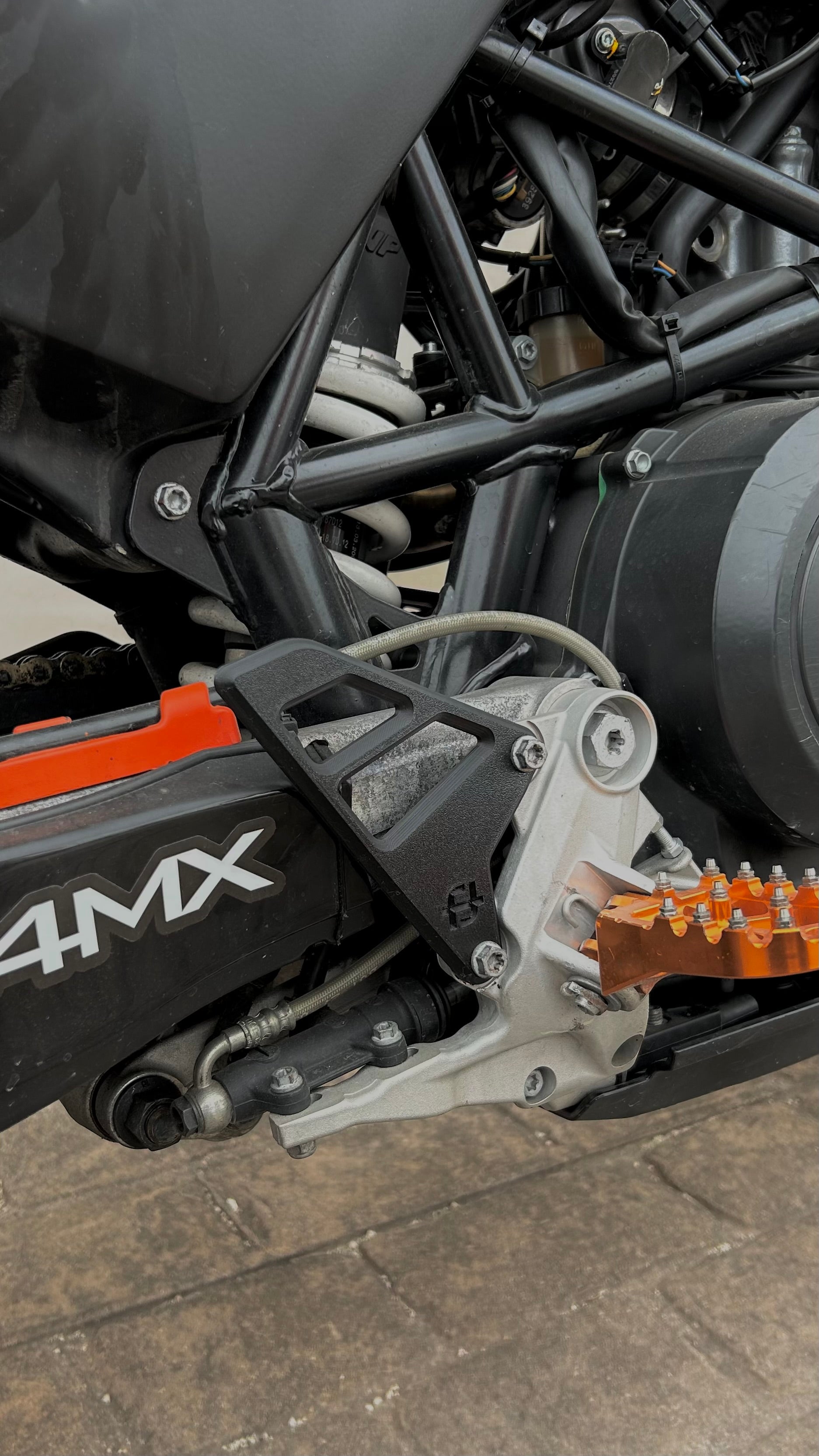 Protezione tallone - KTM 690/Husqvarna 701 /Gasgas 700