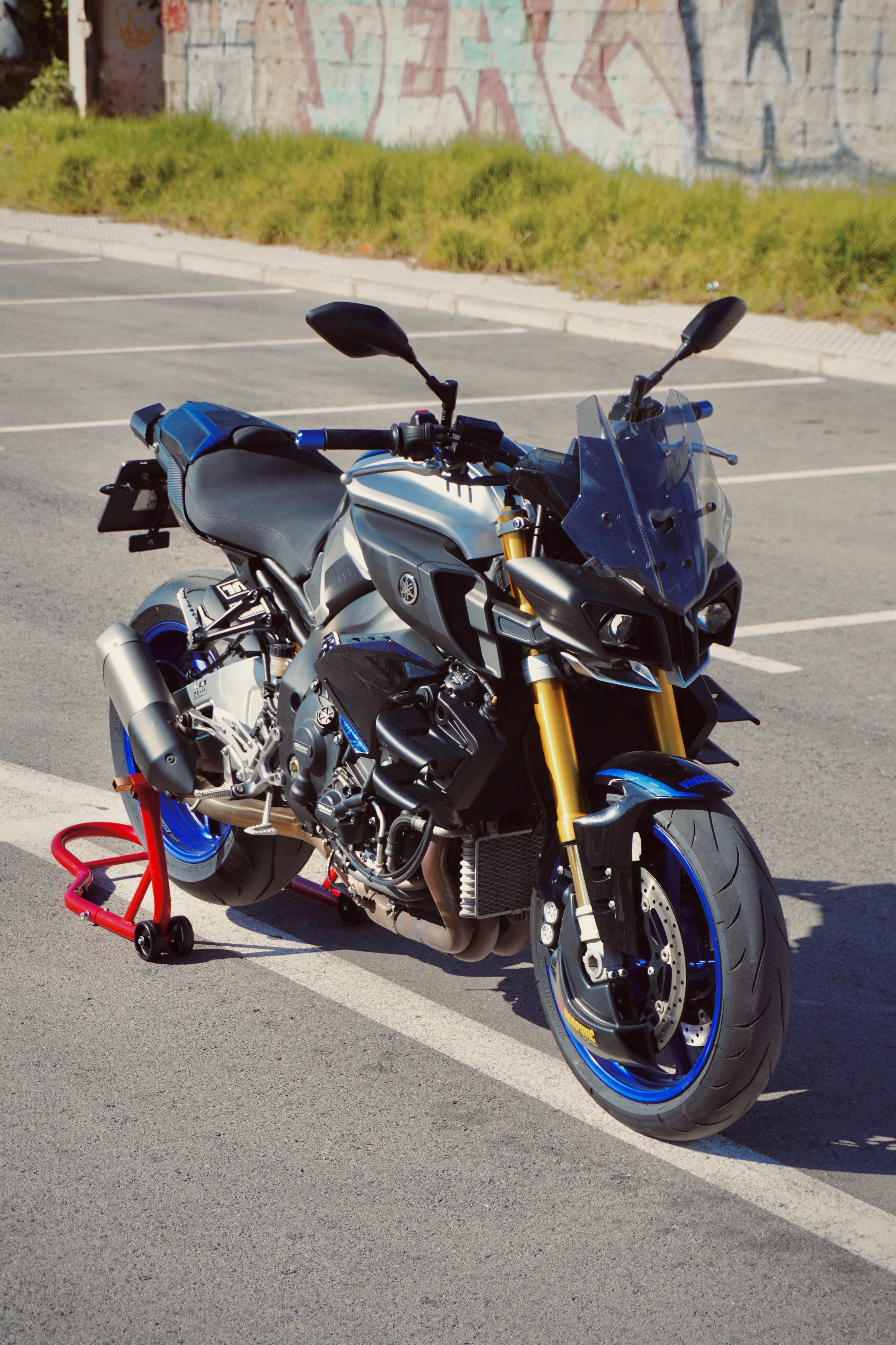 Ali Doppio - Yamaha MT10 V1
