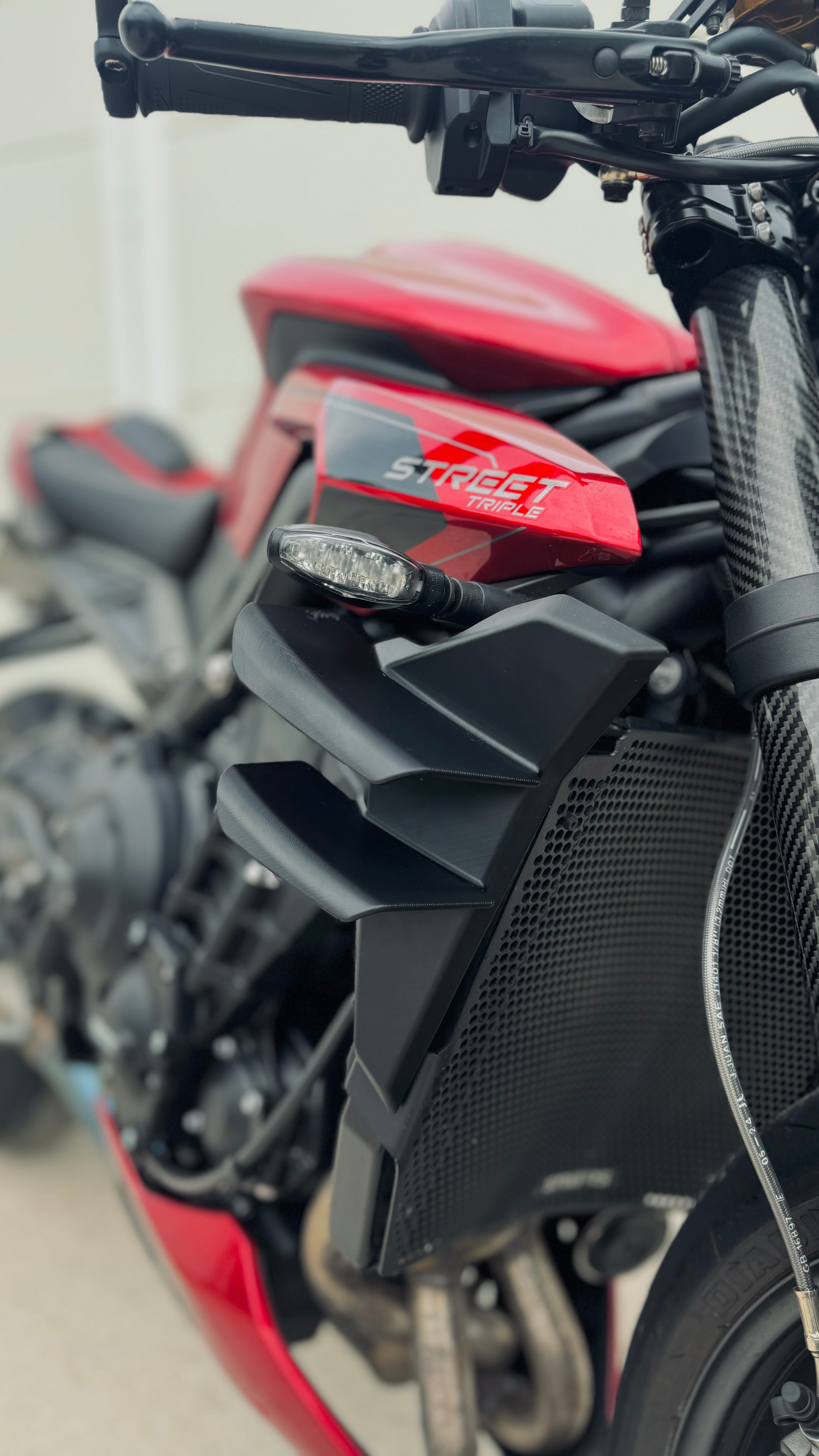 Ali Doppio - Triumph Street Triple 765 2023+