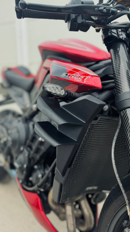 Ali Doppio - Triumph Street Triple 765 2023+