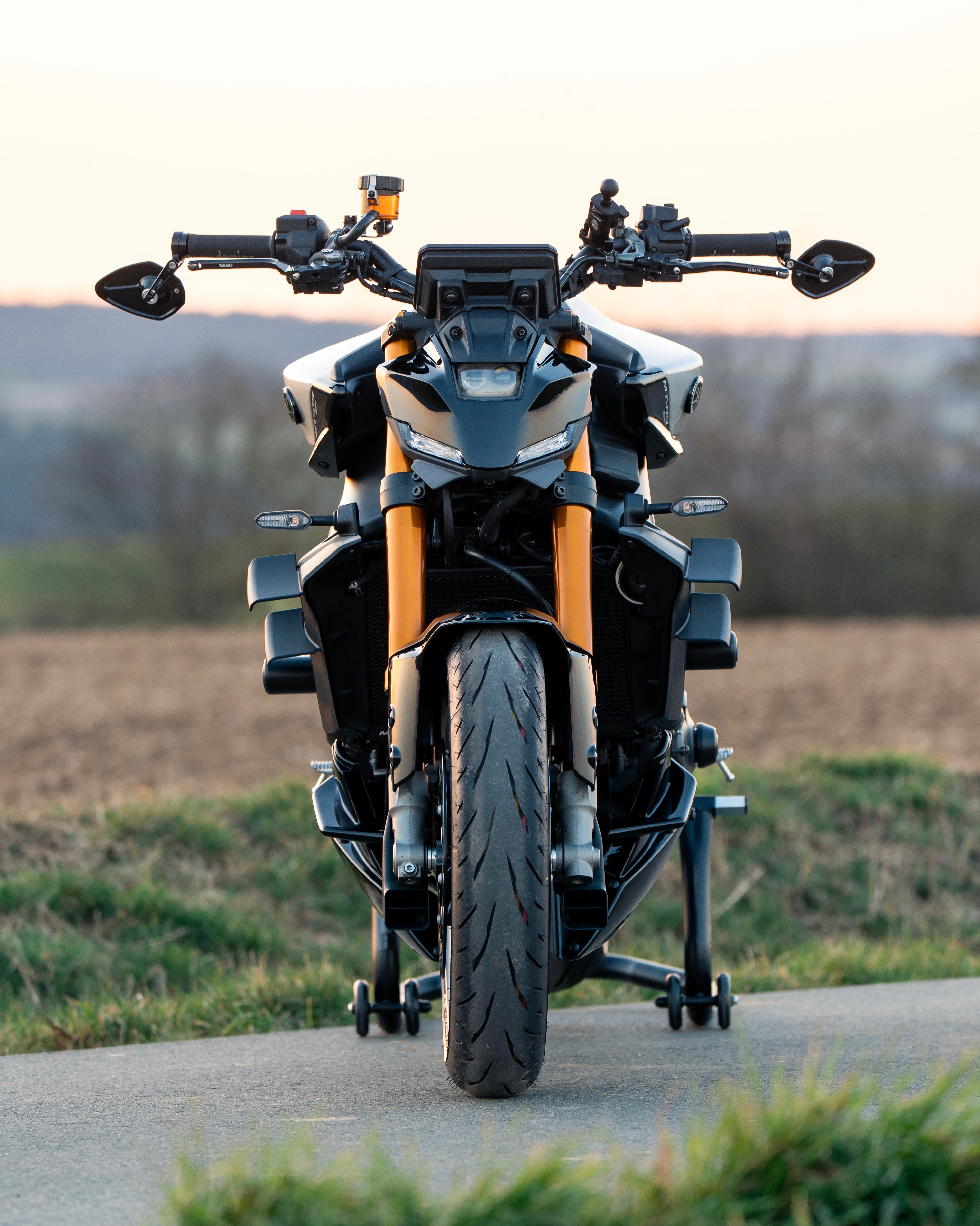 Doppie ali laterali - Yamaha MT09 V4