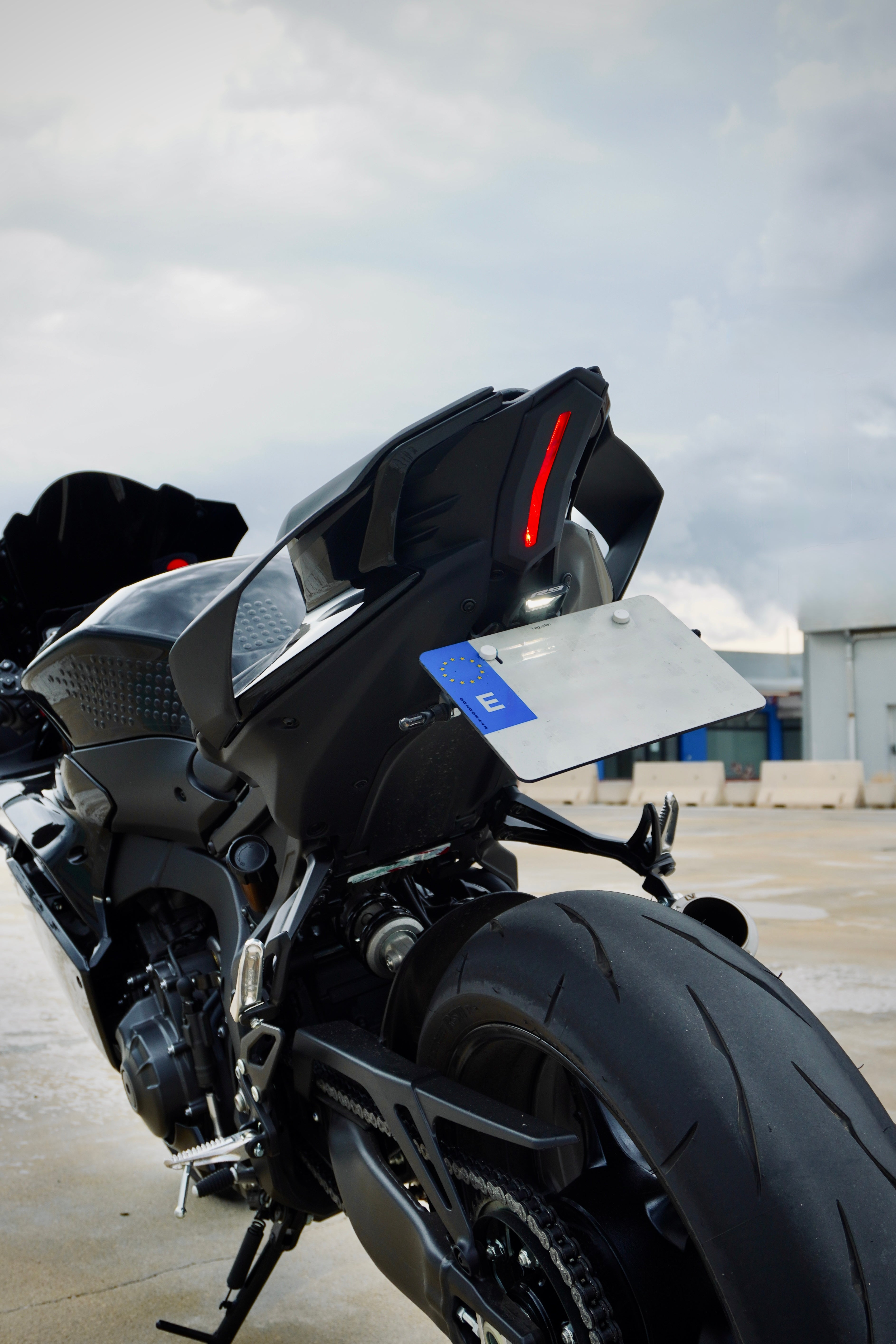 Coprisella posteriore - Yamaha R9
