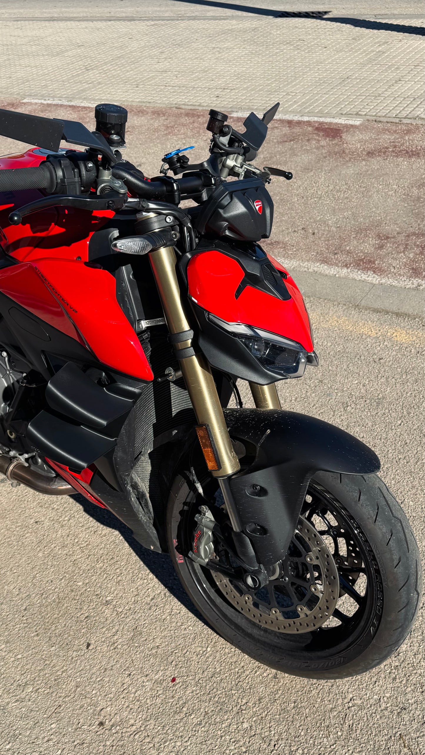 Ali Doppio - Ducati Streetfighter V2 2025