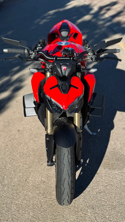 Ali Doppio - Ducati Streetfighter V2 2025