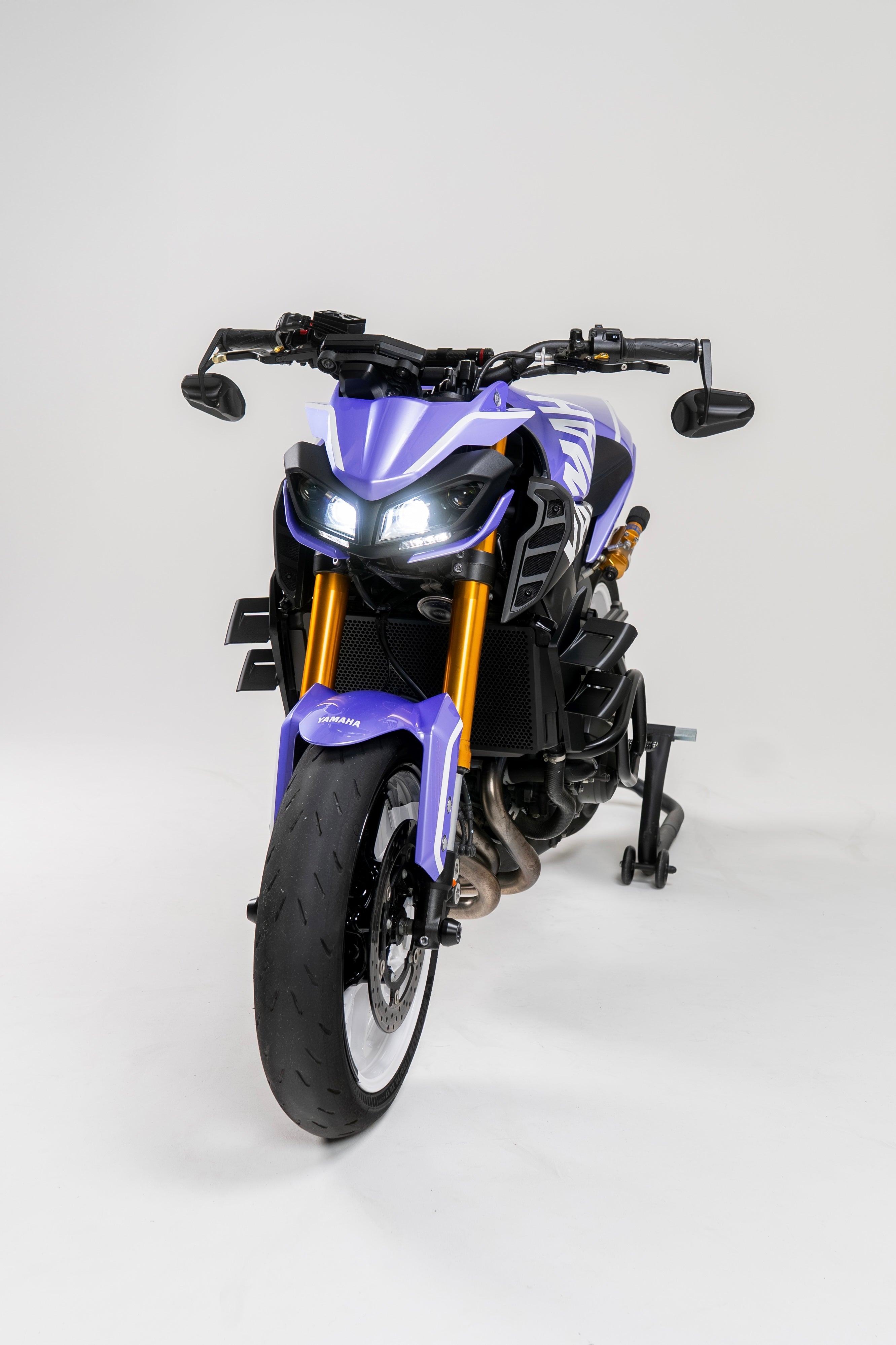 Ali laterali - Yamaha MT09 V2