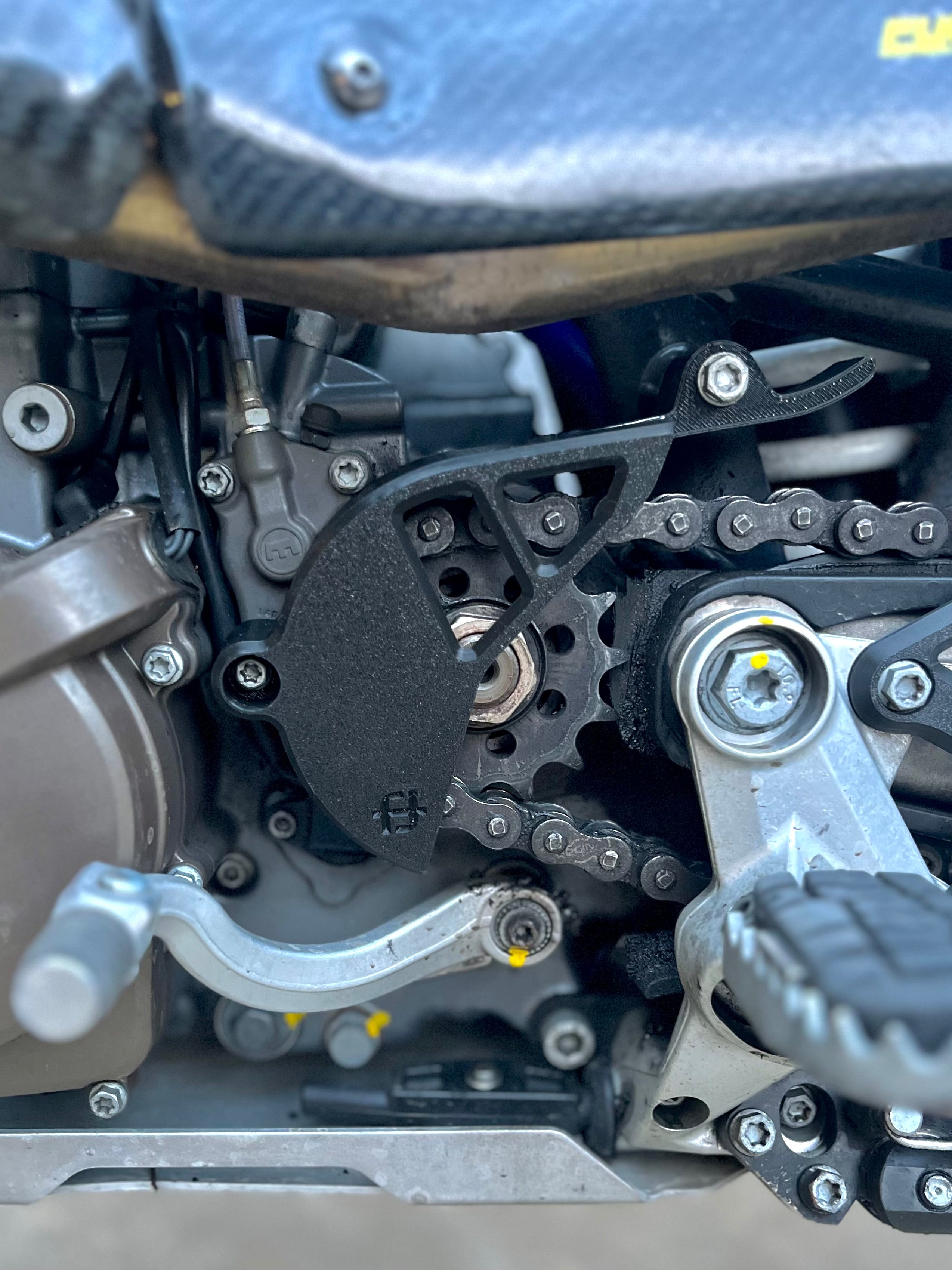 Protezione corona - KTM 690/Husqvarna 701 /Gasgas 700